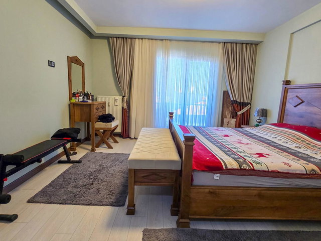 ÇANAKKALE ESENLER MAHALLESI 60 METRELIK CADDE ÜZERI 3+1 SATILIK