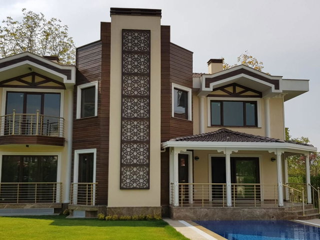 REMAX ILKNUR DOĞAN  LÜKS YAŞAMDA SATILIK VILLALAR