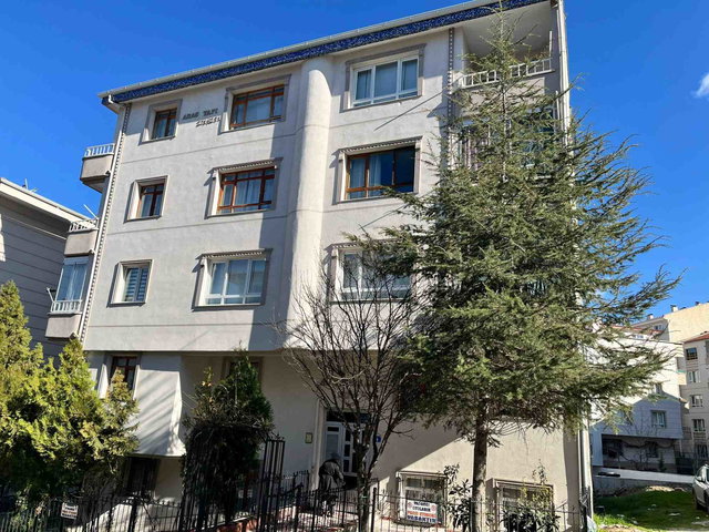 ETIMESGUT ISTASYON MAHALLESI'NDE 3+1 SATILIK DAIRE