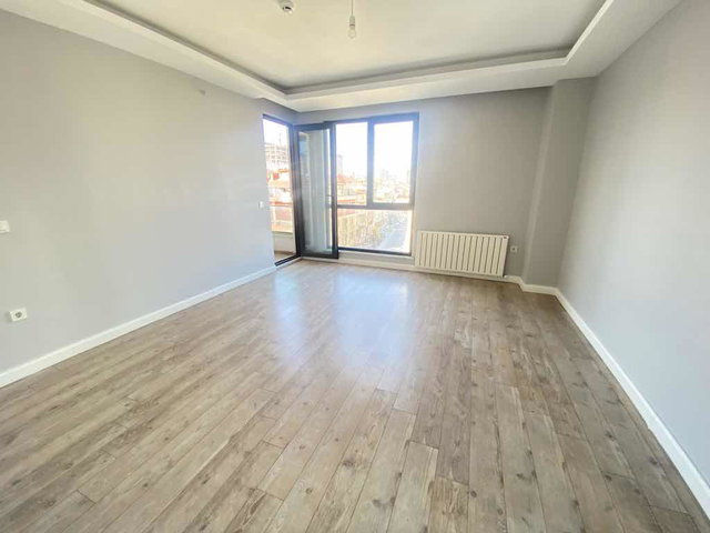 REMAXTAN SATILIK GÜNEŞLİ DAİRE YEDİTEPE PARADISE