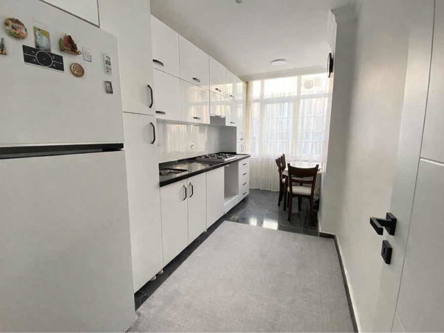 ZEYTİNBURNU TELSİZ’DE SIFIR TADİLATLI 100 M² GENİŞ 2+1 !