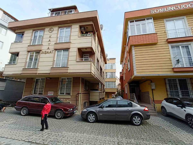 İÇERENKÖY MUHTARLIK YAKINI 3+1 120 M2 SATILIK DUBLEKS