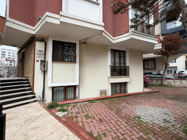 CEVİZLİ DE BAHÇE KULLANIMLI SATILIK 4+1 TERS DUBLEX DAİRE