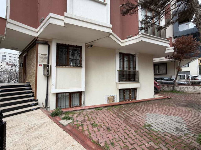 CEVİZLİ DE BAHÇE KULLANIMLI SATILIK 4+1 TERS DUBLEX DAİRE