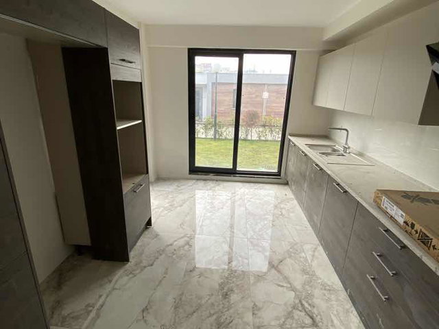 MUDANYA BADEMLİ DALGIÇ 8 SİTESİNDE SATILIK SIFIR LÜKS VİLLA
