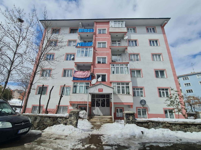 REMAX İLKE'DEN YENİŞEHİR'DE 3+1 KİRALIK DAİRE