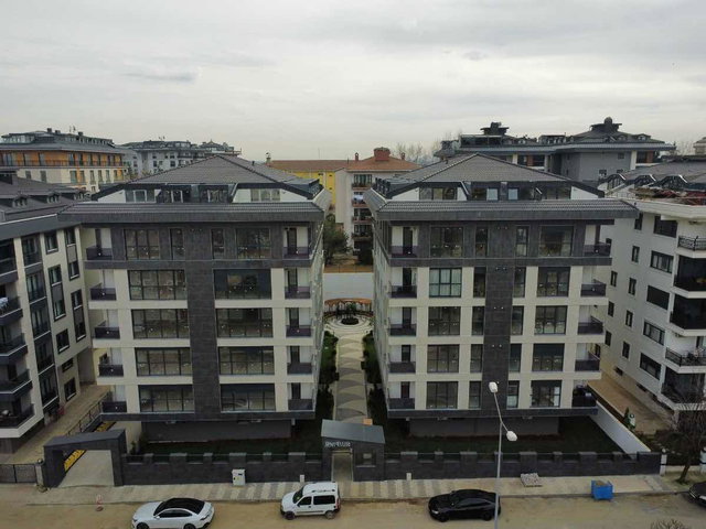 REMAX KONSEP'TEN  ÖNÜ AÇIK GENİŞ KULLANIM 2+1