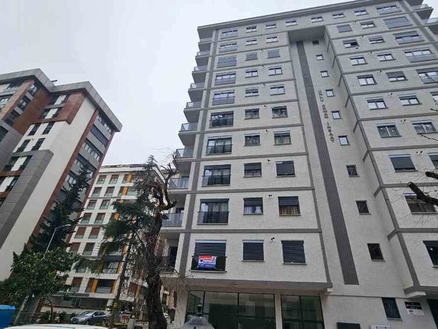 BOSTANCI'DA SATILIK 3+1 DAİRE SIFIR BİNADA MİNİBÜS YOLU 200 M