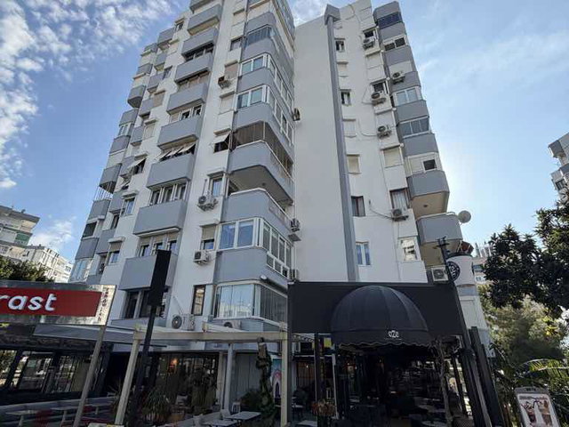 YEŞİLBAHÇE’DE FULL DENİZ MANZARA LI SATILIK 3+1 DAİRE