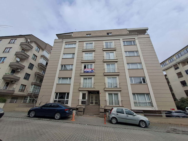 RE/MAX MİD BALIKESİR ATATÜRK MAHALLESİ 52 EVLER MEVKİİ KİRALIK 3+1 ASANSÖRLÜ ARA KAT DAİRE