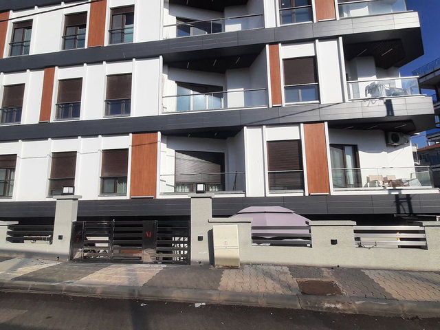 ÇINAR'DA HARİKA BAHÇE KULLANIMLI 3+1 SATILIK DAİRE