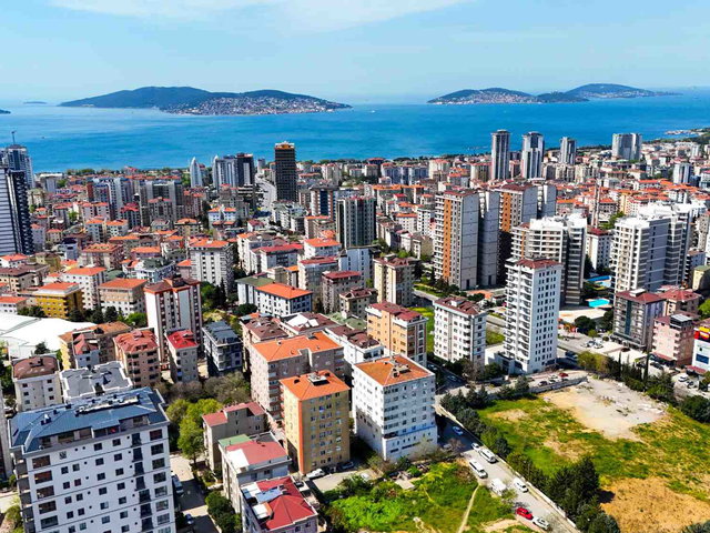 ZERRİN'DEN KARTAL ATALAR'DA GENÇ BİNADA GENİŞ TERASLI SATILIK DUBLEKS