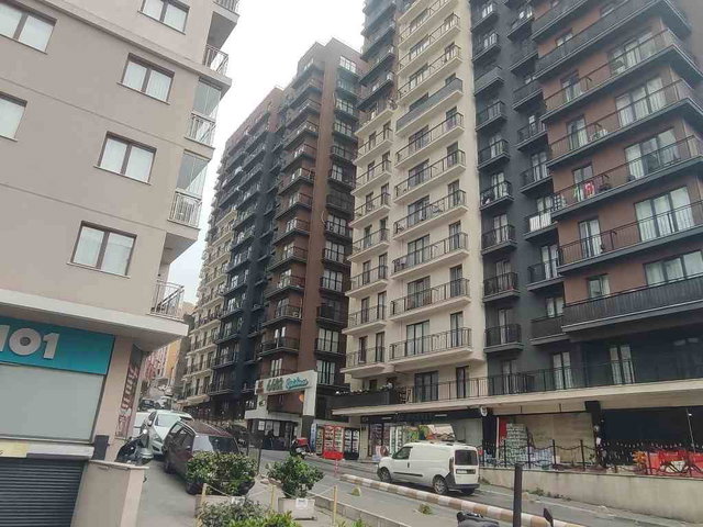 OTOPARK GÜVENLİ METROBÜSE YAKIN FULL EŞYALI 12.KAT RESİDENCE 2+1