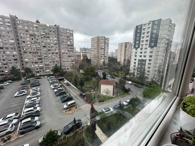ATAKÖY 9. KISIM’DA DEĞERLI LOKASYONDA GENIŞ FERAH SATILIK 3+1 DAIRE