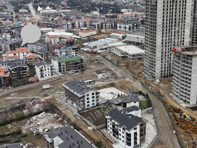 İNCEK'TE AVM YANI CADDE ÜSTÜ ZEMİN KAT YATIRIMLIK 1+1 DAİRE