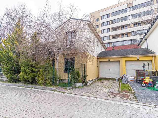 BAĞLICA, İŞ TURKUAZ EVLERİNDE BÜYÜK TİP SATILIK 6+2 VİLLA