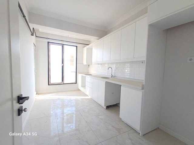 REMAX ŞEHİR DEN SAFRAN YOLUNA CEPHE SIFIR 3+1 DAİRE