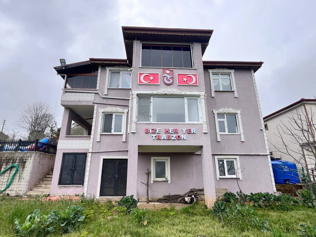 REMAX MAVİDEN MANAVPINARDA DENİZ MANZARALI 2 KATLI EV