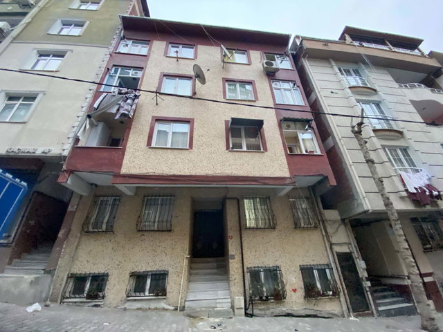 15 TEMMUZ MAH 2007 YAPIMI 1. ARA KATTA 2+1 SATILIK DAIRE VİDEOLU