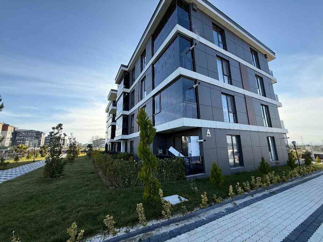 REMAX LAVANDA DAN BELLA VİTA PLUS 'DA KİRALIK 1+1 DAİRE