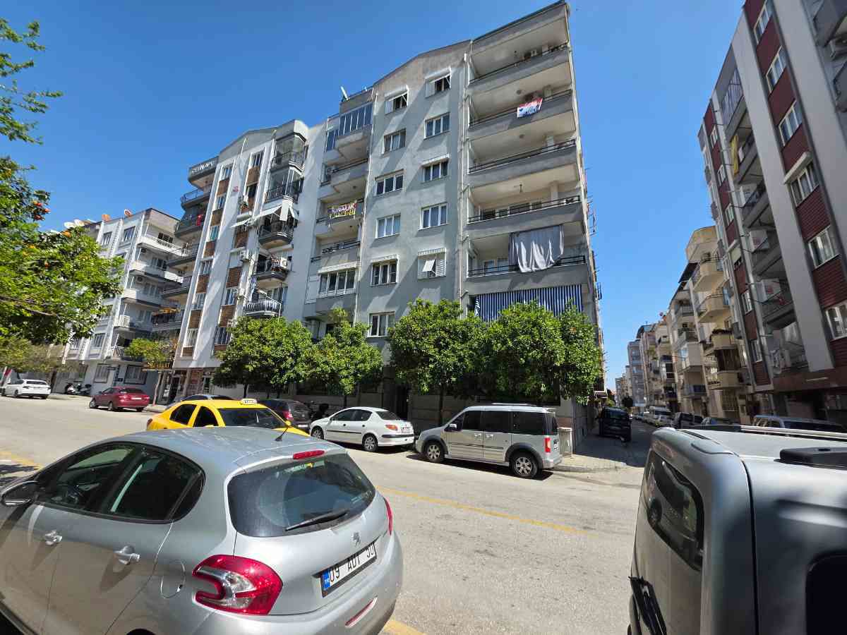 AYDIN EFELER MEŞRUTIYET MAHALLESI'NDE 3+1 ARA KAT SATILIK DAIRE
