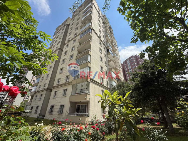 YAŞAM VADISI VE E5 YÜRÜME MESAFESINDE SATILIK 3+1 TEMİZ DAİRE