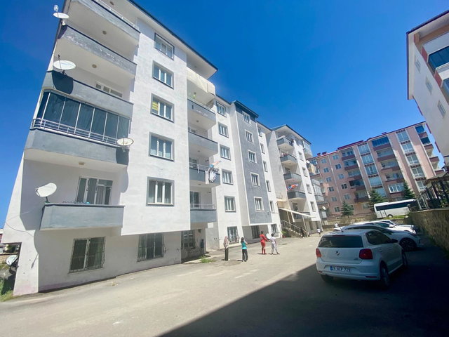 REMAX İLKE'DEN DADAŞKÖY YOLU ÜZERİ'NDE 3+1 KİRALIK DAİRE