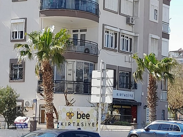 ÇAĞLAYAN'DA KIRALIK  HAVUZLU,ARAKAT, GENIŞ ,3+1 DAIRE