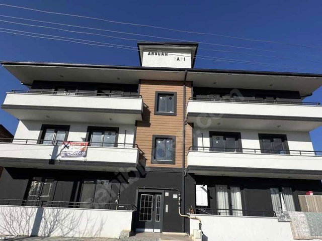 KARTEPE F.S.M MAHALLESİNDE 2+1 ÜSKAT SATILIK DAİRE