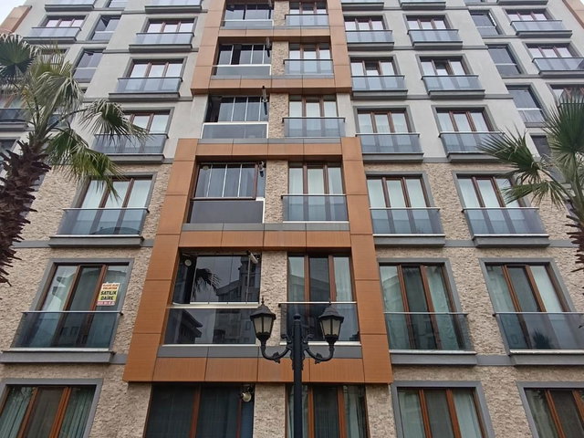 ÜMRANİYE DUDULLU ÇAKIR LIFE EVLERİN'DE KONFORLU FERAH DAİRE 11.K