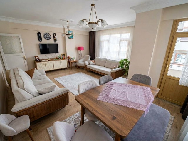 MALTEPE BAĞLARBAŞI MH FEYZULLAH CADDE ÜSTÜ 3+1 SATILIK DAİRE