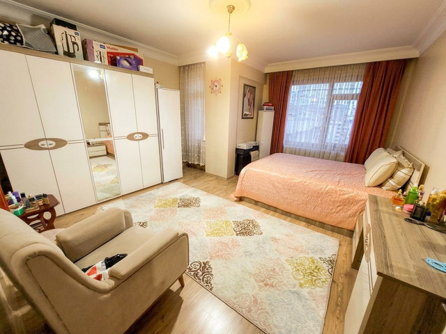 MALTEPE BAĞLARBAŞI MH FEYZULLAH CADDE ÜSTÜ 3+1 SATILIK DAİRE
