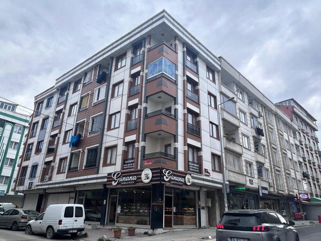 ESENYURT SÜLEYMANİYE MAHALLESİNDE 2+1 BAKIMLI