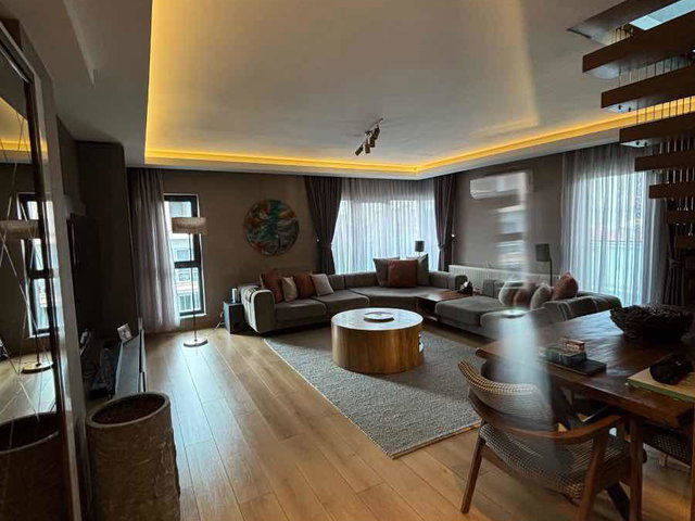 TUNALI HİLMİ CADDESİ ÜZERİ ULTRA LUX YAPILI TERASLI ÇATI DUBLEX