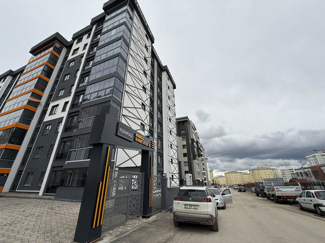 REMAX İLKE'DEN YILDIZKENT'TE ULTRA LÜKS 4+1 SATILIK DAİRE