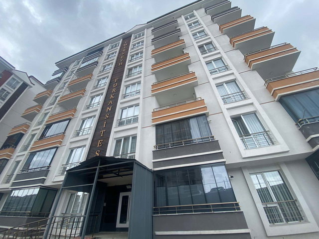 REMAX İLKE'DEN HİLALKENT'TE 3+1 SATILIK LÜKS DAİRE