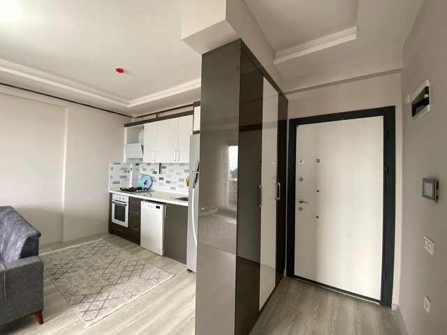 REMAX PALM'DEN 75.YIL MAH. DENİZ MANZARALI KİRALIK 1+1 DAİRE