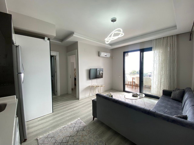 REMAX PALM'DEN 75.YIL MAH. DENİZ MANZARALI KİRALIK 1+1 DAİRE