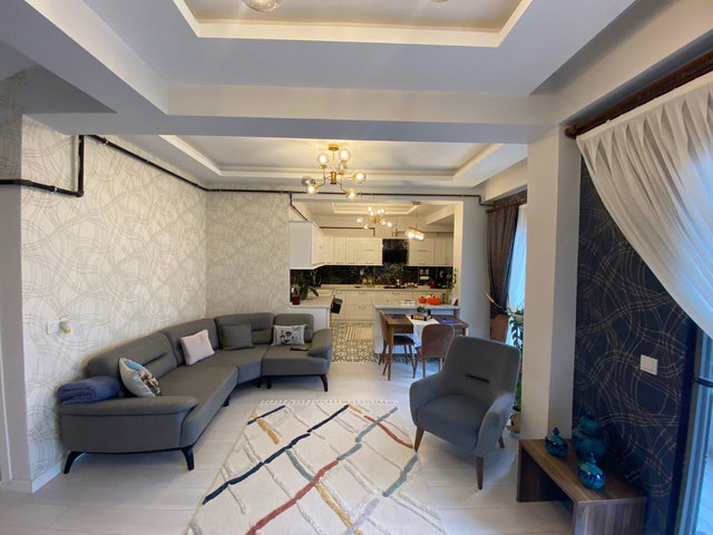 RE/MAX İNCİ'DEN BEYOĞLU CADDESİNDE SATILIK 4+1 DUBLEKS DAİRE