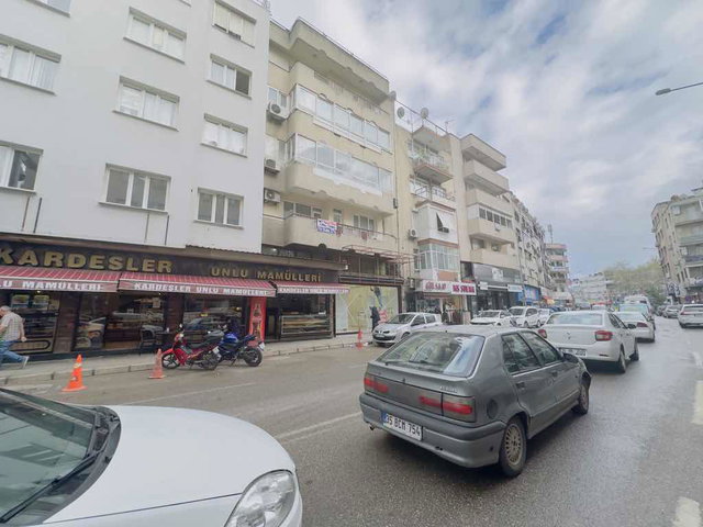 ŞİRİNYER MENDERES CADDESİ ÜZERİ SATILIK 160M2 DAİRE