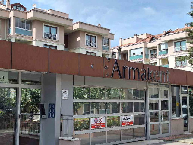 REMAX BEYAZ 4+1 ARMAKENT KIRALIK DUBLEKS DAIRE