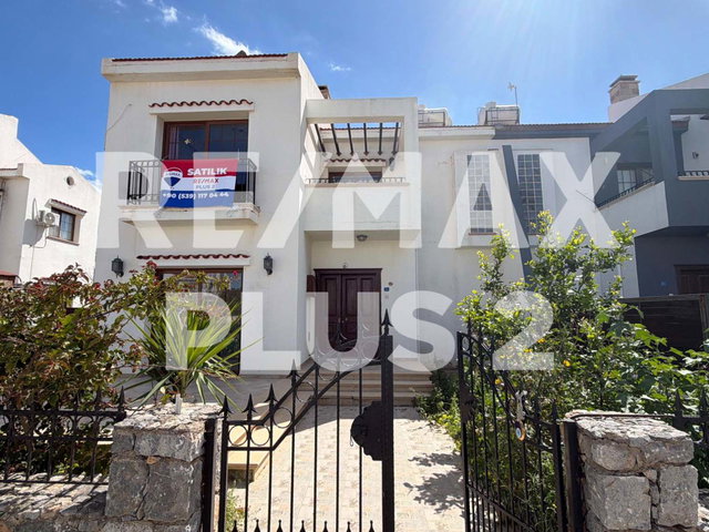 191.000£ FIRSAT! 3+1 İKİZ VİLLA | 527 M² ARSA – İSKELE BAHÇELER !!!
