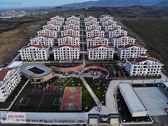 REMAX YALOVA ASUDE VADİ'DE ÖN SIRADA KÖŞE GENİŞ 2+1 SATILIK