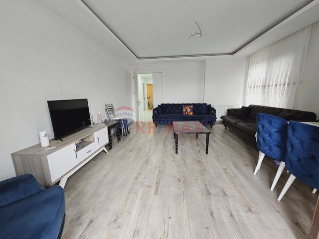 REMAX YALOVA ASUDE VADİ'DE ÖN SIRADA KÖŞE GENİŞ 2+1 SATILIK