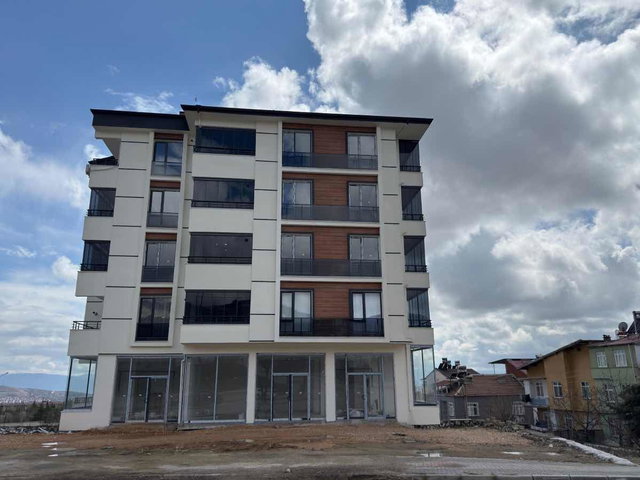 REMAX DOĞU HARPUT MANZARALI SIFIR 3+1 ARA KAT SATILIK DAİRE