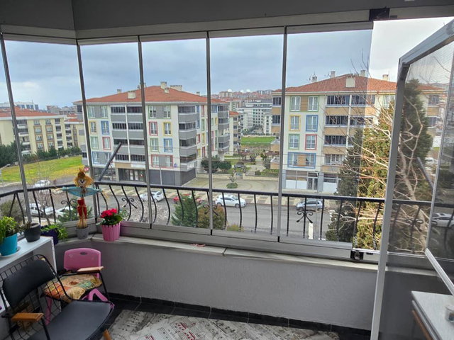 HÜRRIYET MAH.TAPU KADASTRO KARŞISI 3+1 140M² ASANSÖRLÜ CAM BALKON
