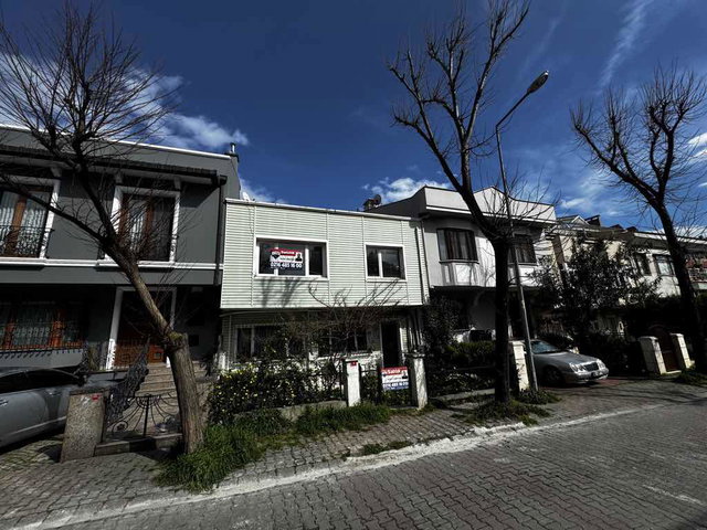 BAKIRKÖY KARTALTEPE’DE MÜSTAKİL YAŞAM FIRSATI