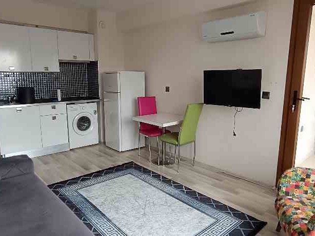 REMAX MODEL DEN ZEYTİNKÖY CİTY LİGHTS SİTESİNDE 1+1 KİRALIK APART