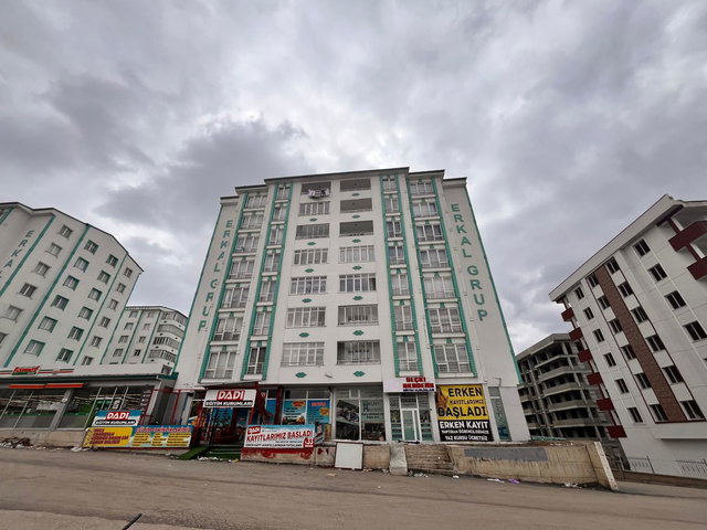 REMAX İLKE'DEN HİLALKENT ERKAL GRUP'DA 3+1SATILIK DAİRE