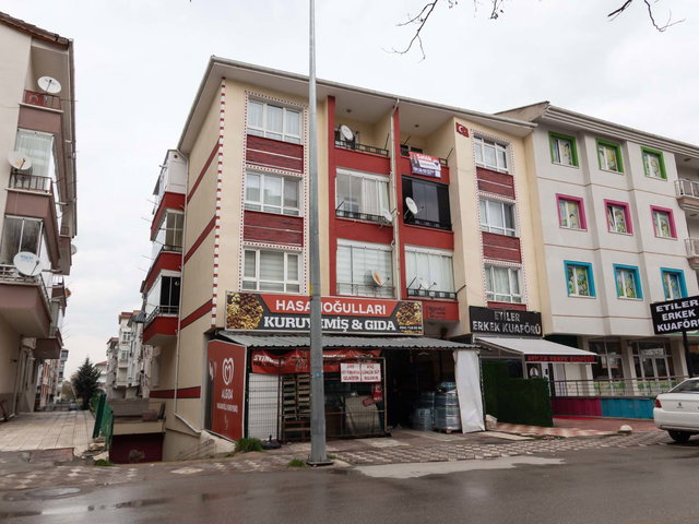 ETİLER MAHALLESİ CADDE ÜZERİNDE SATILIK 3+1 YAPILI DAİRE